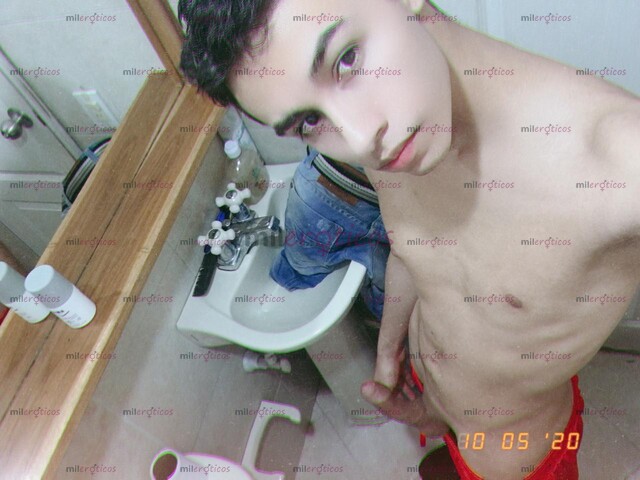 FOTOS DE POLLO LINDO, CARIÑOSO VERSATIL VERGON, CON GANAS DE ATENDERTE PASARLA BIEN