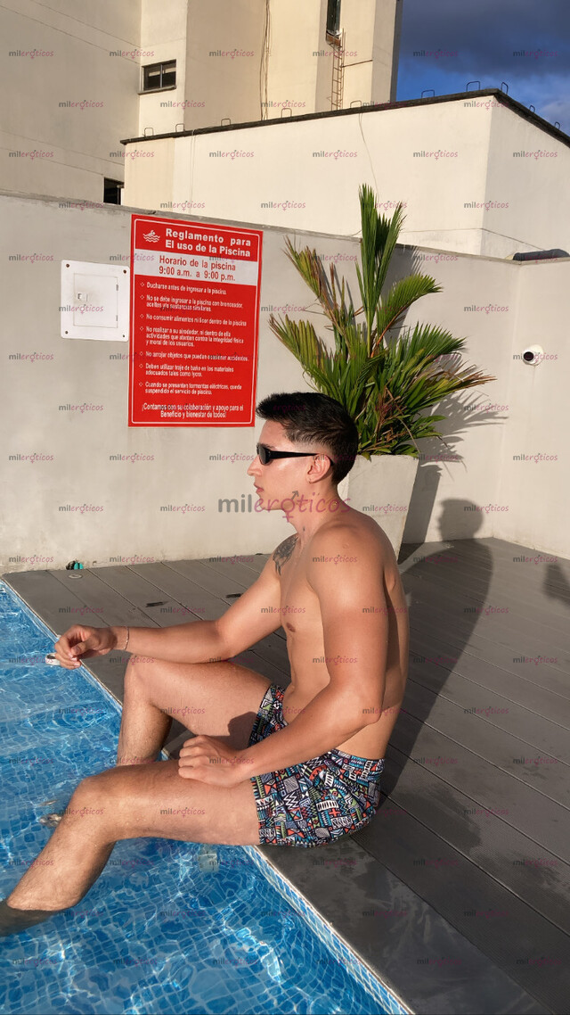FOTOS DE POLLO CALEÑO VERSÁTIL FULL MORBOSO Y ARRECHO CON SITIO O DOMICILIOS