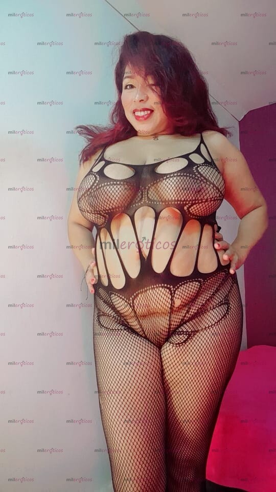 FOTOS DE SOY TU PERRITA VIRTUAL, LLÁMAME Y TE SACO LA LECHE BIEN RICO