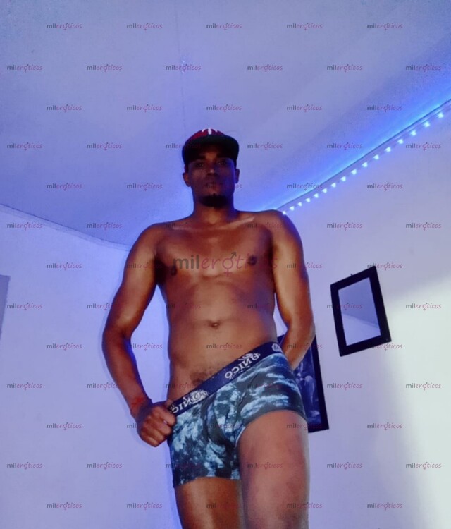 FOTOS DE NEGRO VERGON CALIENTE Y FULL LECHERO HECHO A LA MEDIDA QUE QUIERES