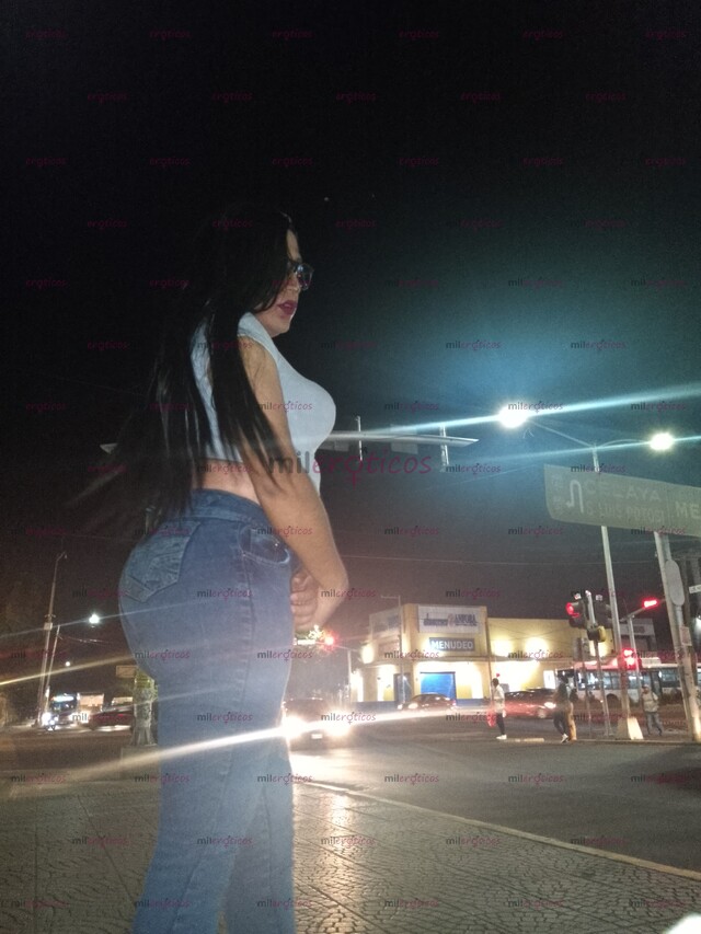 FOTOS DE CHICA PITONA LECHUDA........................