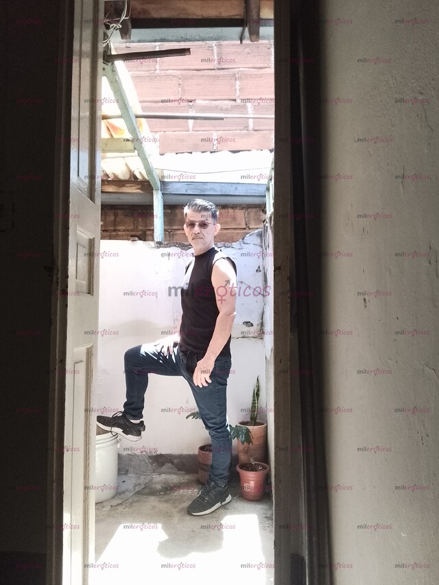 FOTOS DE MASAJISTA PROFESIONAL VETERANO EN MASAJES OFREZCO SERVICIO EN MEDELLIN
