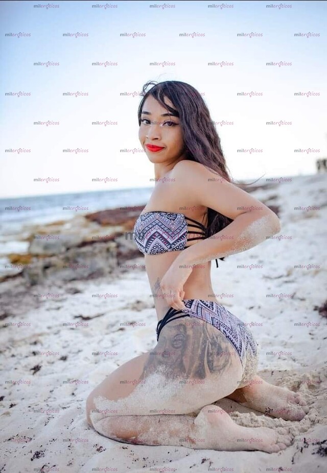 FOTOS DE REGIA LLEGANDO A PLAYA MORENA HERMOSA BOQUITA JUGUETONA ESTRECHA