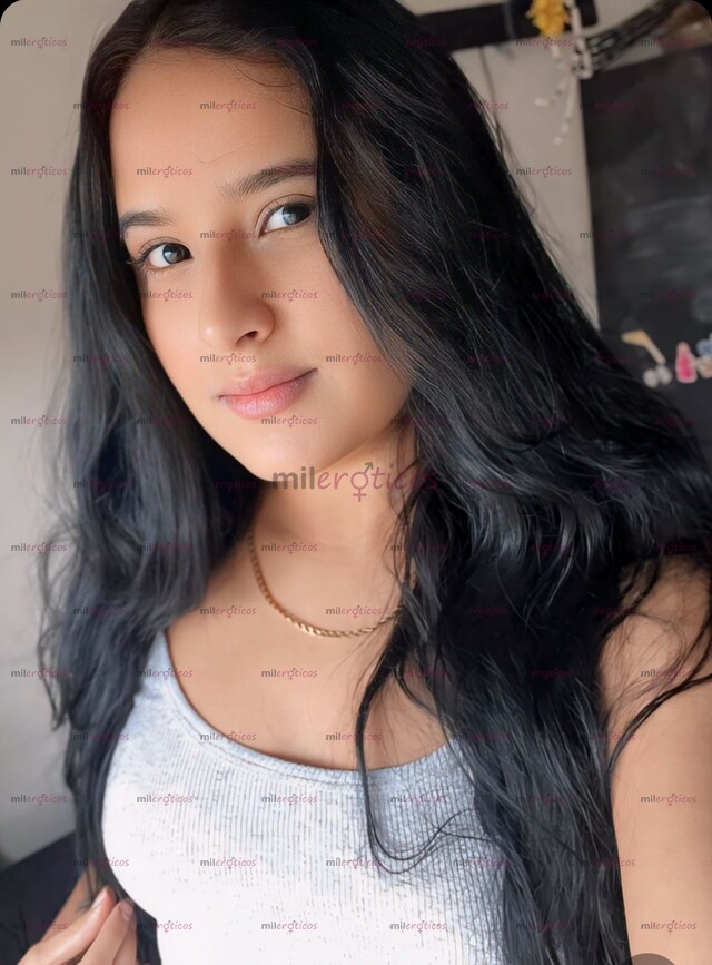 FOTOS DE LINDA FLAQUITA MORENA JUSTO PARA TI, EN BUSCA DE UN LINDO PAPI GENEROSO