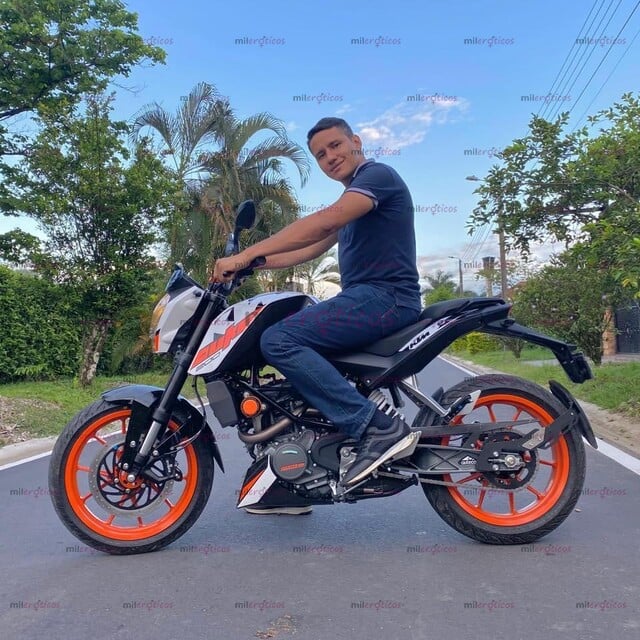 FOTOS DE MASAJISTA PROFESIONAL!!, PIDE MASAJISTA HOMBRE, FULL RELAJACIÓN.