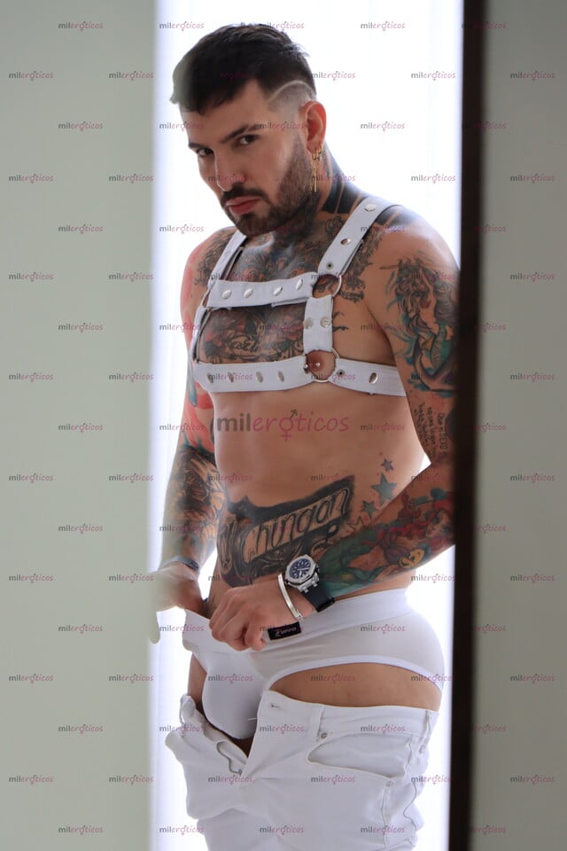 FOTOS DE RELÁJATE CON MIS MANOS Y DESPUÉS CON MI CUERPO. DÉJATE CONSENTIR POR MI.!