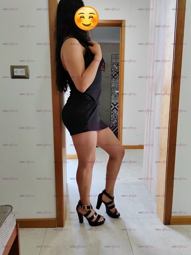 FOTOS DE ARI JOVEN, DELGADITA, BONITO CUERPO, SIN HIJOS, GUAPA