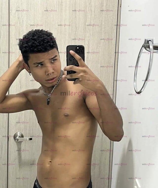 FOTOS DE CHICO CALEÑO DISPUESTO A DISFRUTAR Y A COMPLACER LO QUE QUIERAS