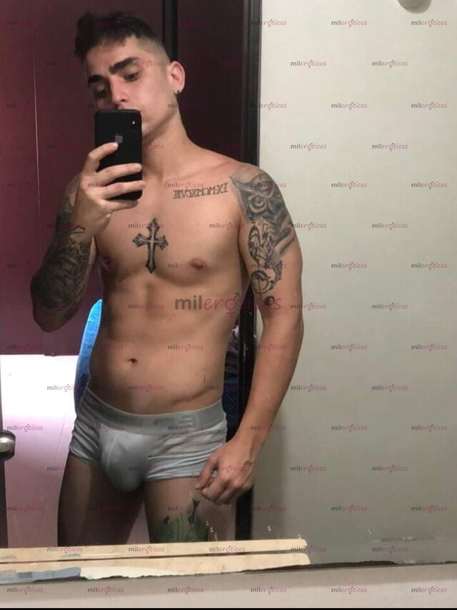 FOTOS DE CHICO RECIÉN LLEGADO A TU CIUDAD CON DESEO DE CONOCER Y EXPERIMENTAR MUCHAS COSA