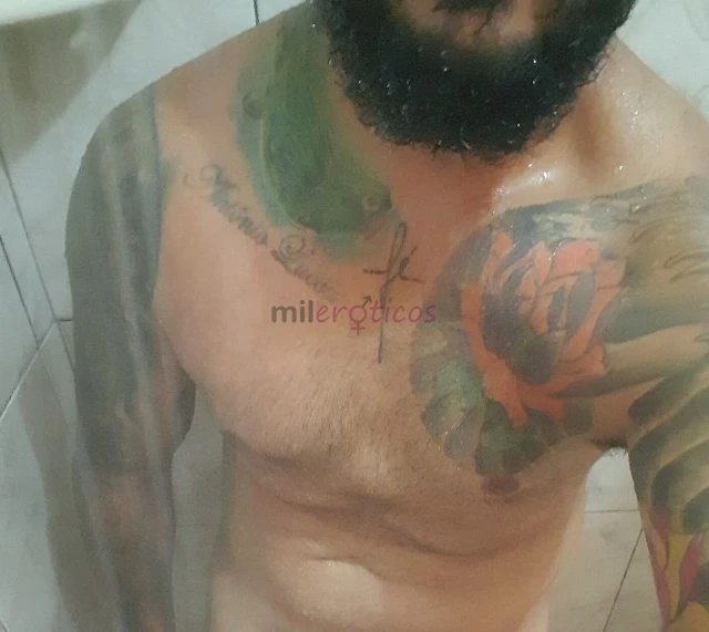 Meu whatsapp 1196074 0452 atendo mulheres casais homens gays passivos sou bem simpatico e atencioso chamei pra conversar vamos nos conhecer estou agua...