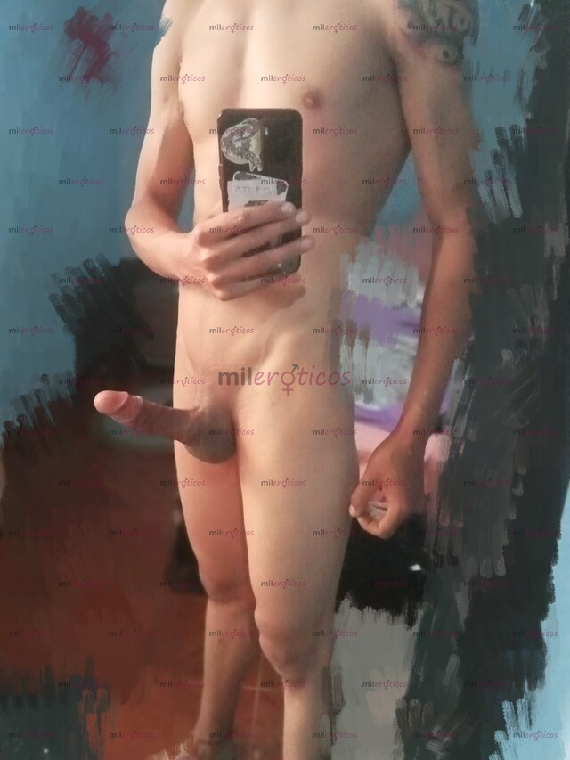 FOTOS DE HOLA SOY ANDRÉS ,23 AÑOS BIEN DOTADO, JOVEN MUY COMPLACIENTE