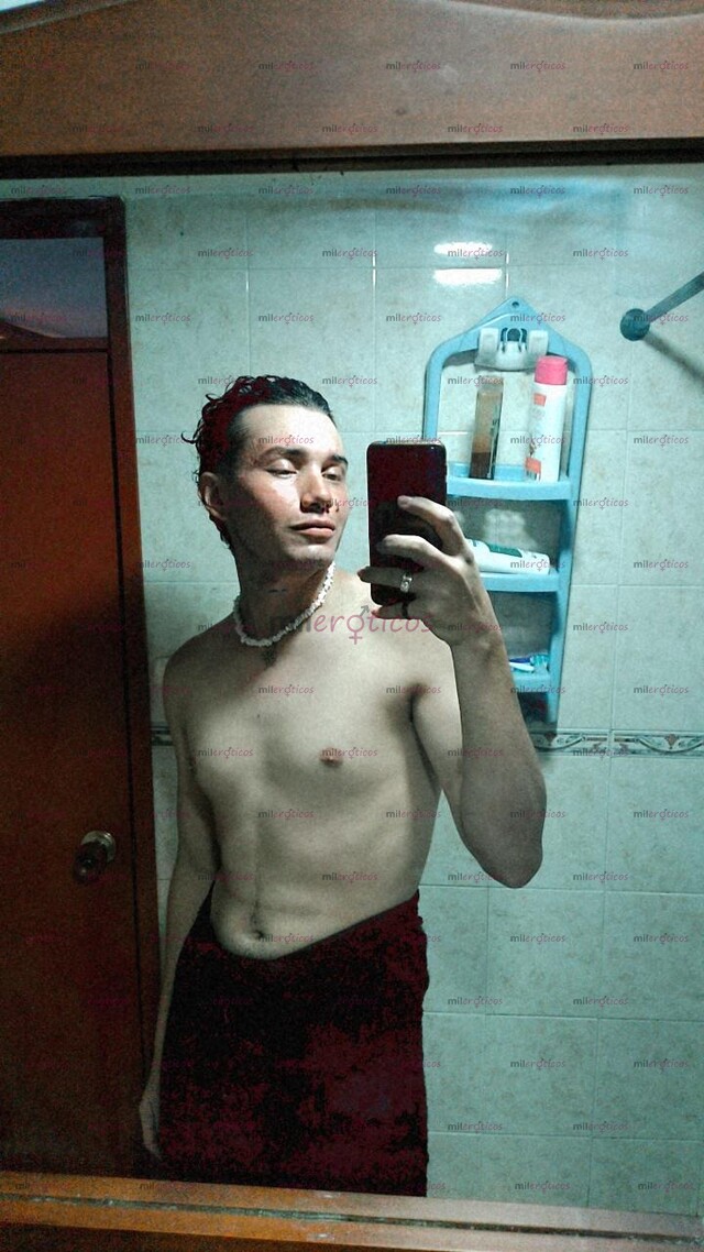 FOTOS DE BAILARIN, HORRY Y DISPUESTO A MUCHAS COSAS