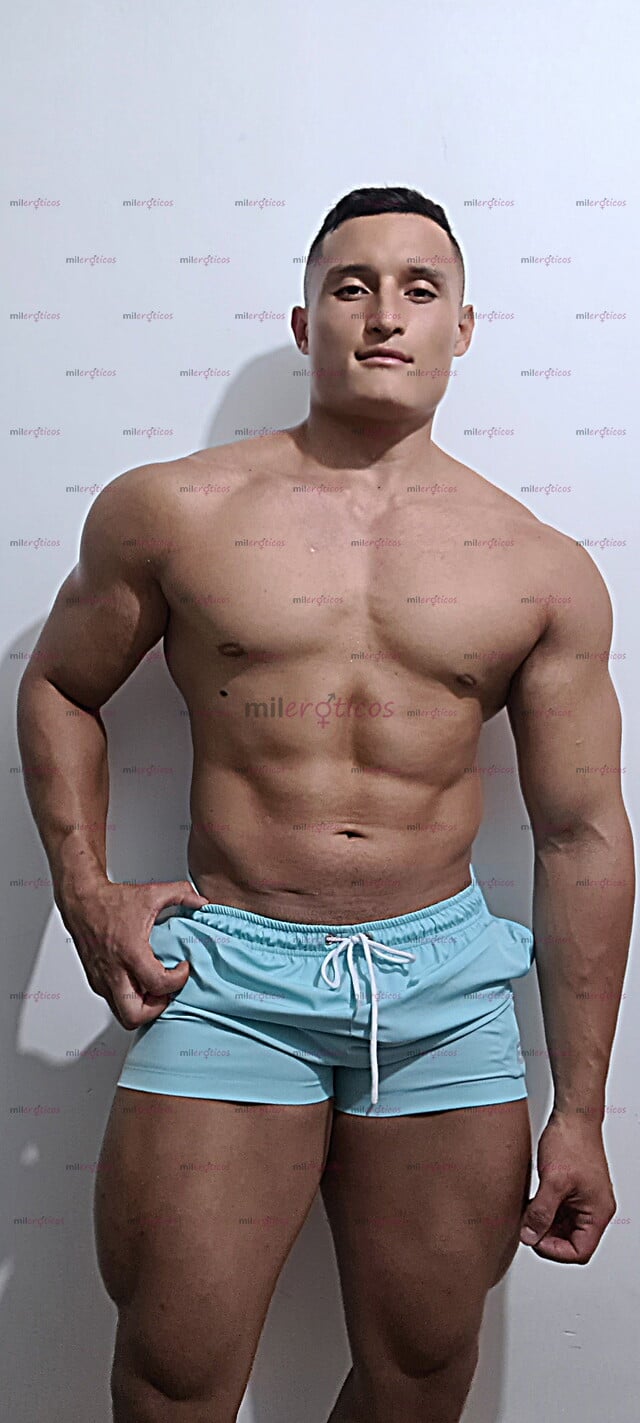 FOTOS DE JOVEN DEPORTISTA MASAJISTA, LEER BIEN EL ANUNCIO EDUCADO Y ASEADO