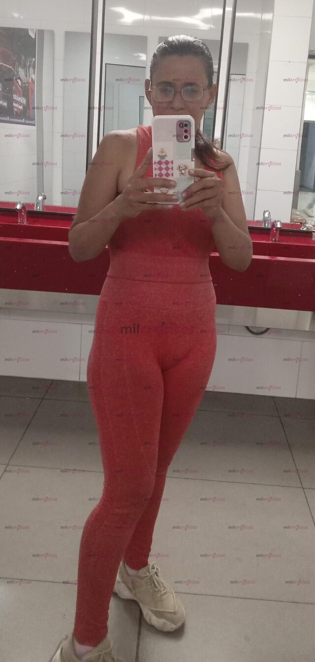 FOTOS DE HOLA ME LLAMO CRIS Y SOY MASAJISTA SOLO A DOMICILIO