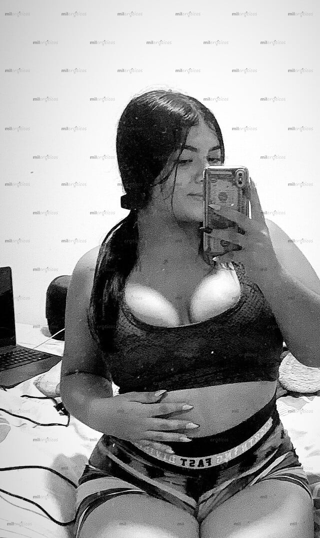 FOTOS DE JOVEN UNIVERSITARIA MUY CALIENTE Y ERÓTICA DISPUESTA A COMPLACER TUS FANTASÍAS