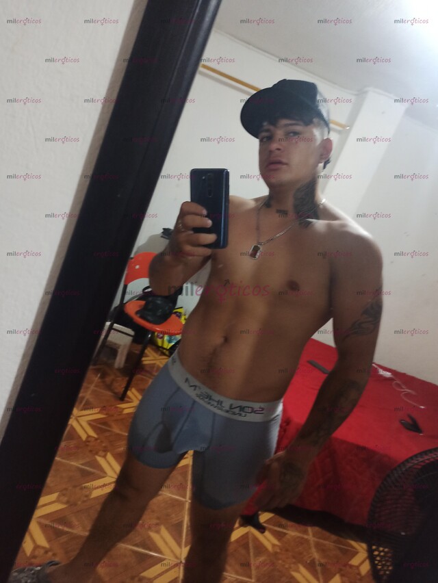 FOTOS DE CHICO DISPUESTO A COMPLACERTE CADA UNA DE TUS FANTASÍAS