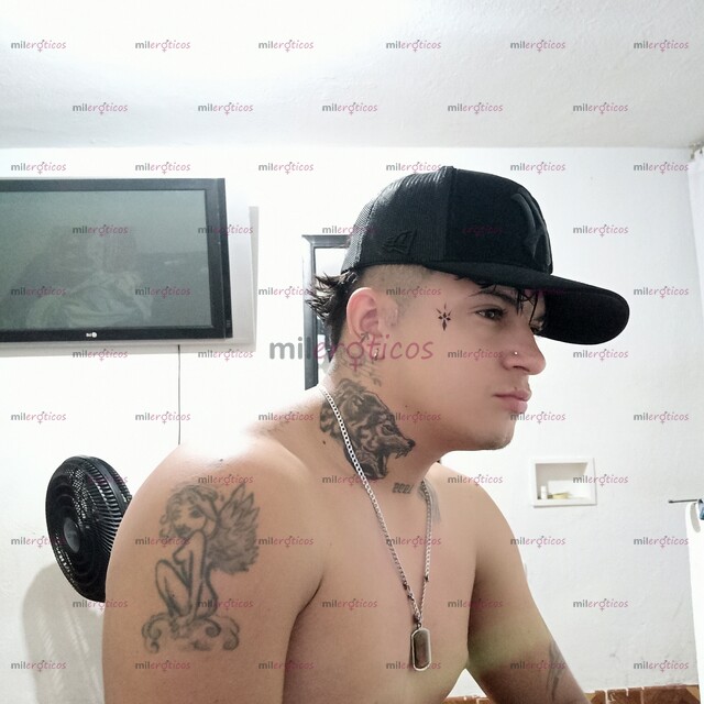 FOTOS DE CHICO DISPUESTO A COMPLACERTE CADA UNA DE TUS FANTASÍAS