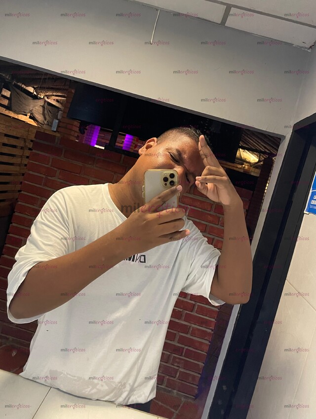 FOTOS DE UNIVERSITARIO ARRECHO VERGA GRUESA Y CULON