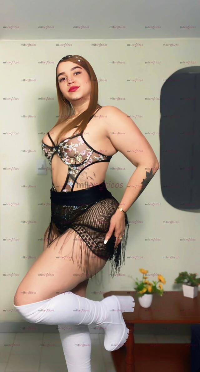 FOTOS DE NUEVA PAISA CABALLOTA NALGONA DE GRAN PORTE Y ARECHITA MUY CALIENTE