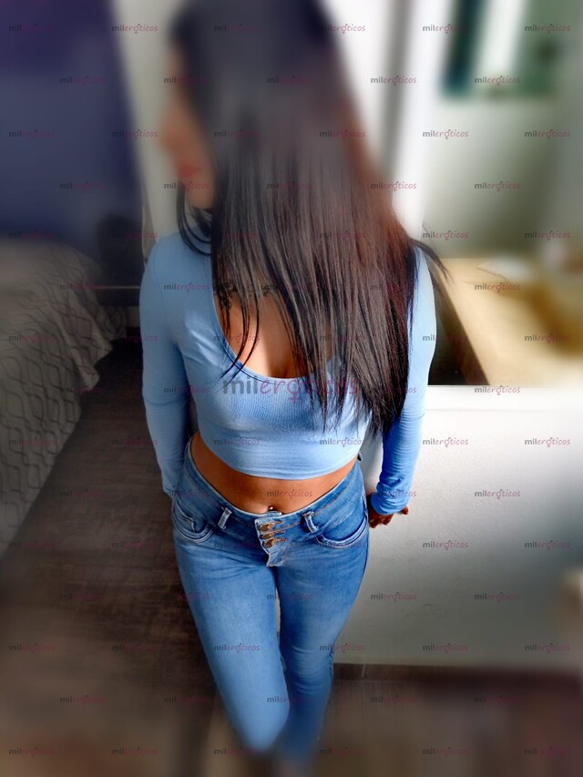 FOTOS DE FLAQUITA NALGONA, LISTA PARA DARTE UNOS RICOS SENTONES!!