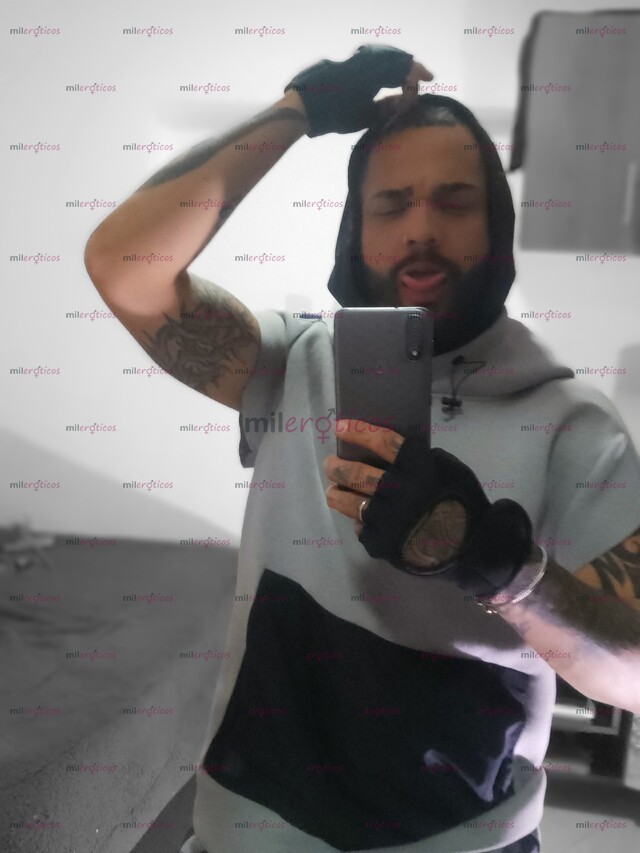 FOTOS DE ESTE MAN ES MUY MORBOSO ATRÉVETE A ESTAR CONMIGO