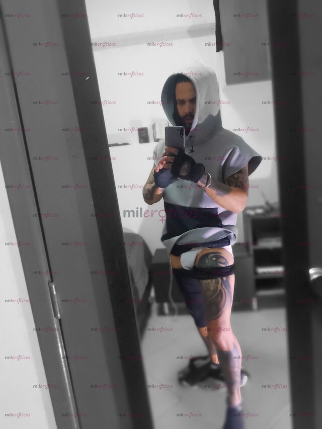 FOTOS DE ESTE MAN ES MUY MORBOSO ATRÉVETE A ESTAR CONMIGO