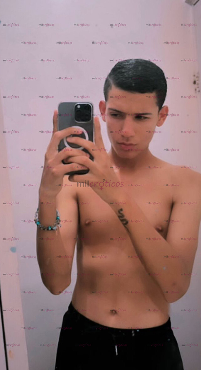 FOTOS DE JOVEN CALIENTE ESPERANDO POR COJERTE, ESTOY DISPUESTO A COMPLACERTE!!!