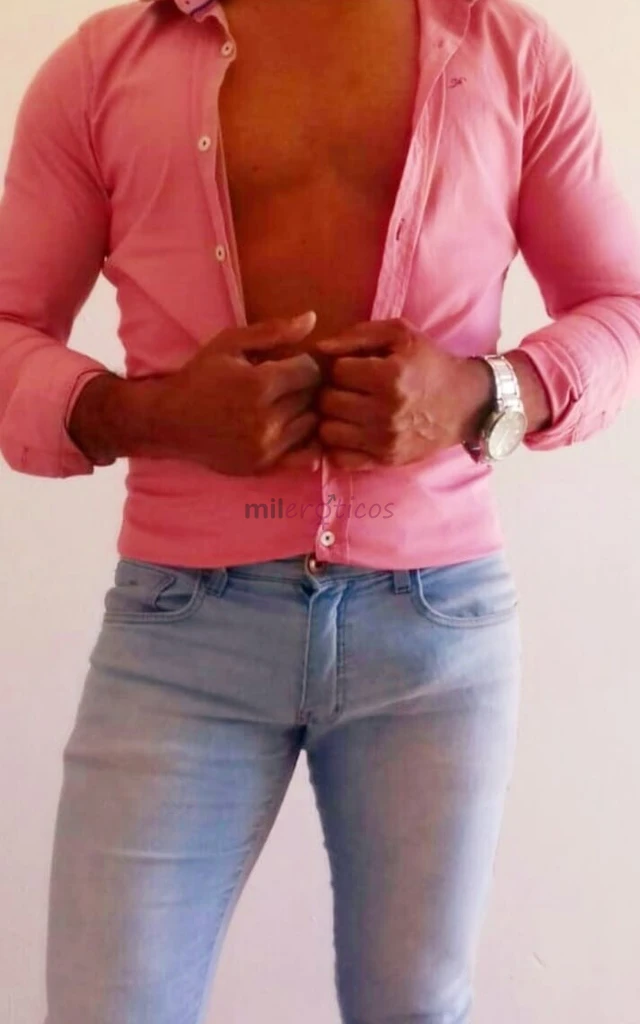 So atendo mulheres casadas ou solteiras com a mulher rola de tudo sem frescura se for casada e o marido quiser olhar tranquilo atendo na sua casa ou e...