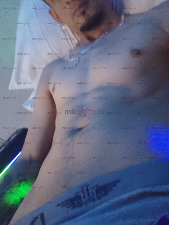 FOTOS DE SOY UN CHICO ATRACTIVO DE CUERPO ATLÉTICO... SINGLE, CORTADOR, SOLAS, EN PAREJA