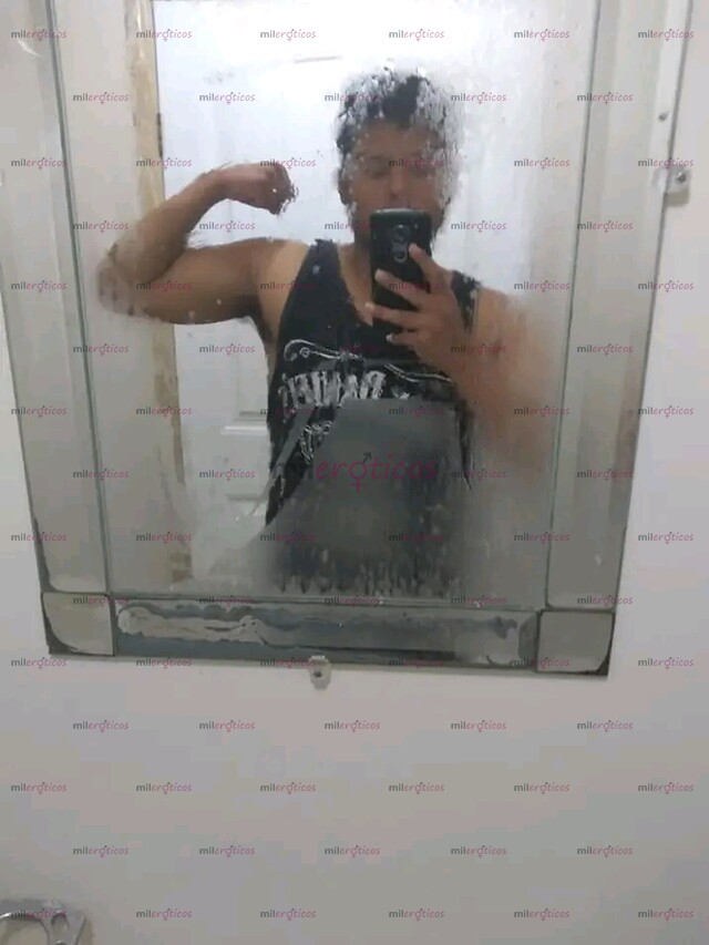 FOTOS DE ME LLAMA ALEXANDER CHICO JOVEN COMPLACIENTE Y DISCRETO CON UNA MENTE MUY ABIERTA