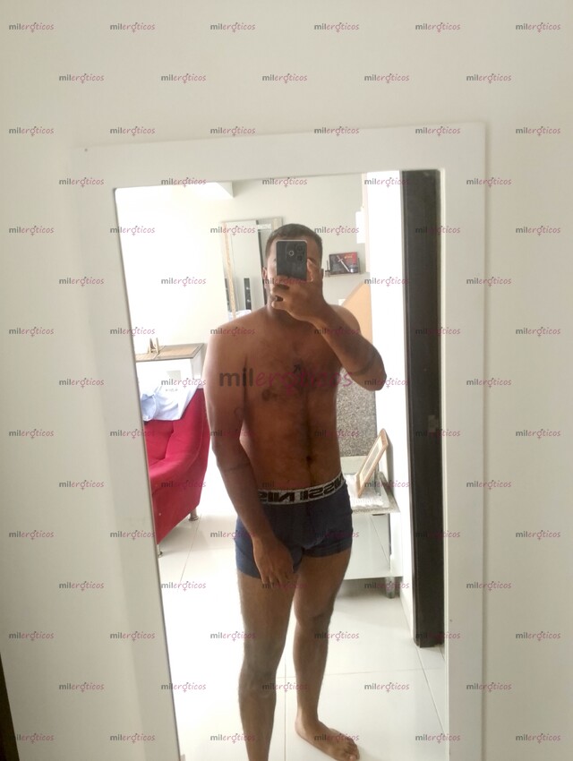 FOTOS DE HOMBRE DE 1.80 DESCOMPLICADO. SOLO MUJERES, MAYORES O JOVENES