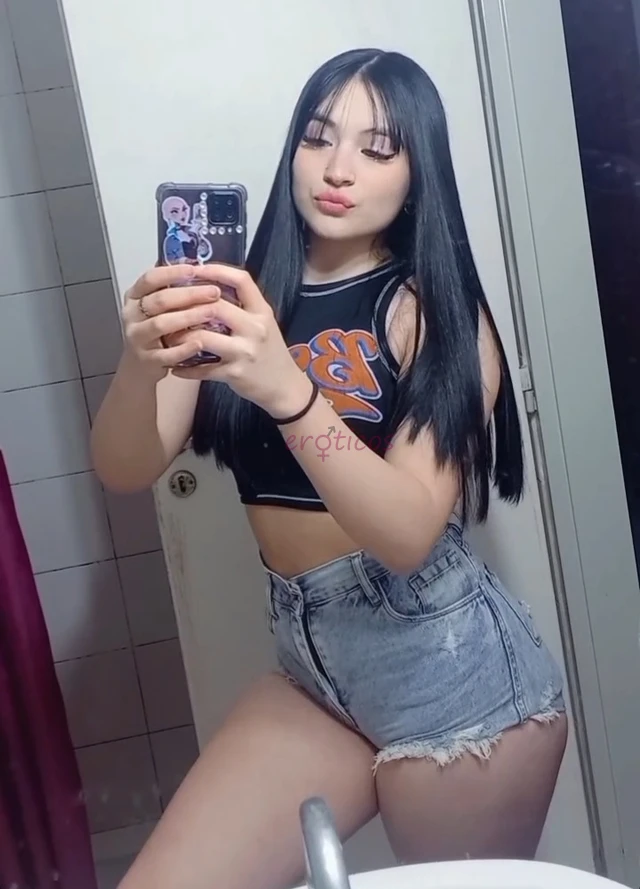 Soy una joven dispuesta a satisfacer tus deseos tanto como presencial y virtual todo incluido hablame y coordinamos algo especial para tii no se arrep...
