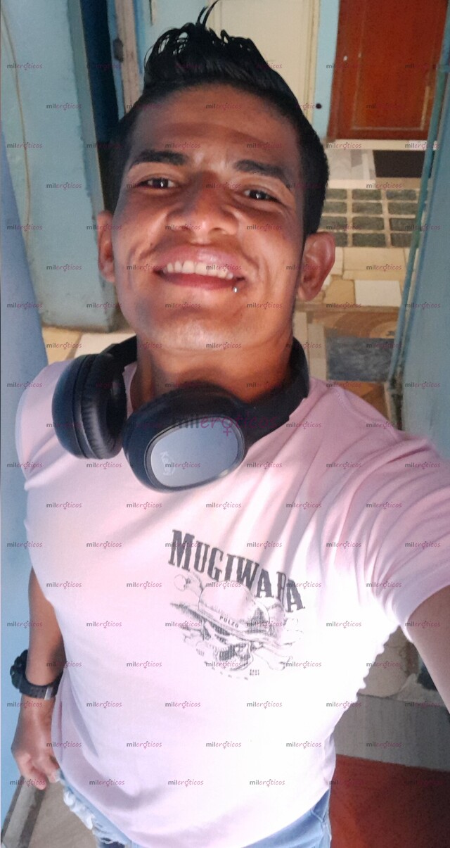 FOTOS DE QUIERO VERGA SOY PASIVO TE COMPLASCO EN TODO LO QUE TU QUIERAS ESCRIBEME
