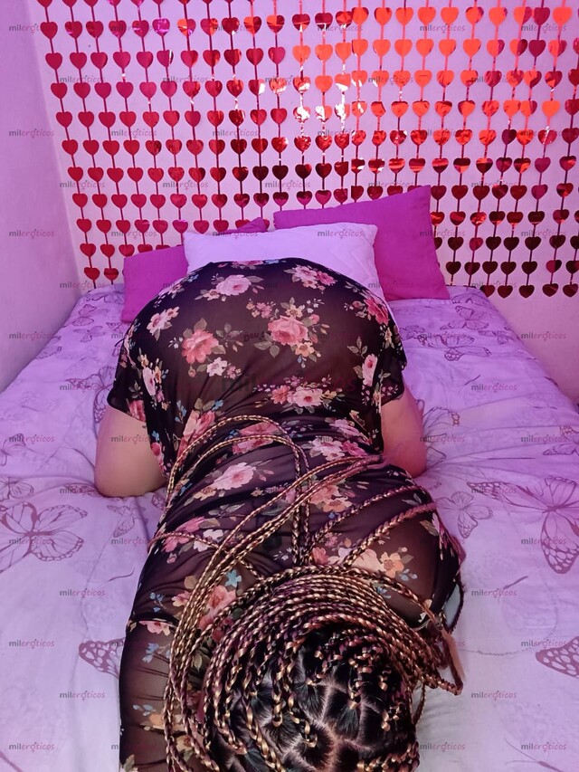 FOTOS DE LINDA GORDITA, MONA SÚPER CALIENTE CON GANAS DE VERGA.