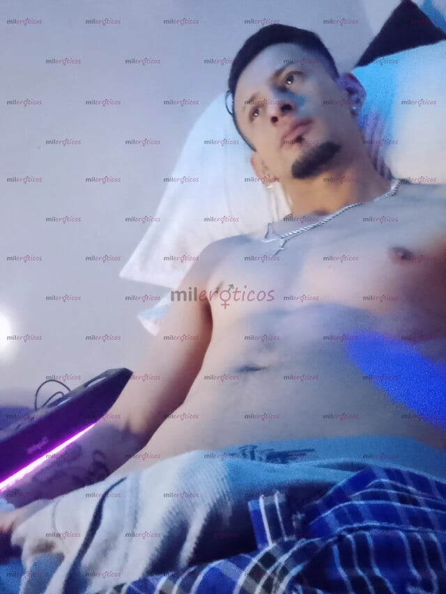 FOTOS DE SALVADOREÑO ACTIVO 100% SIN CAMBIOS DE ROL MUY CALIENTE PARA PERSONAS PASIVAS.