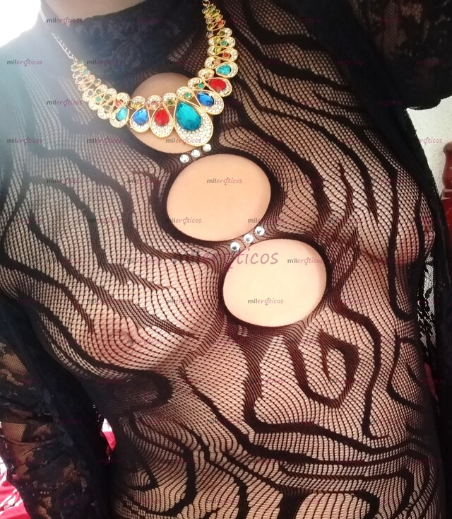 FOTOS DE EXPERTA EN ORAL NATURAL PROFUNDO DAMA MADURA CURVY GRANDOTA RUBIA