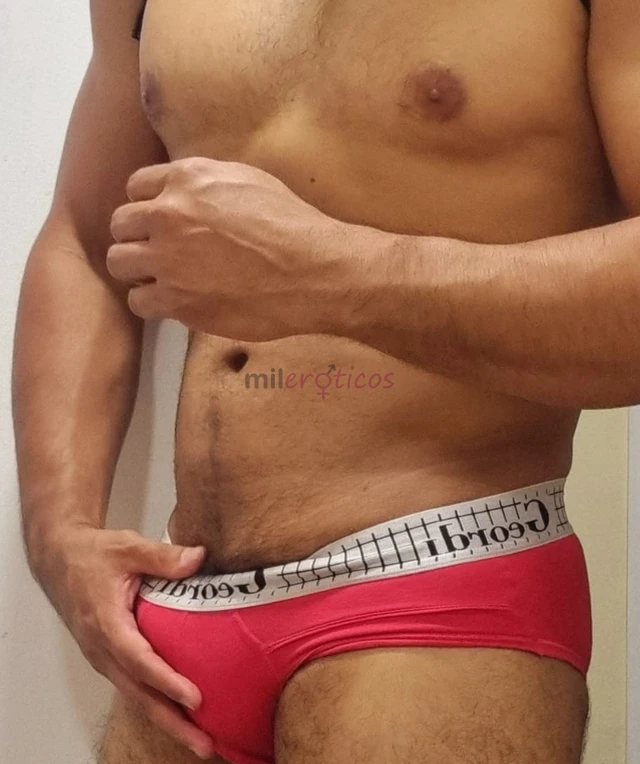 Costeno colombiano activo 100 soy joven guapo fornido varonil serio guapo pene curvo solo soy activo 100 te lamo el culo te penetro varias posturas y...
