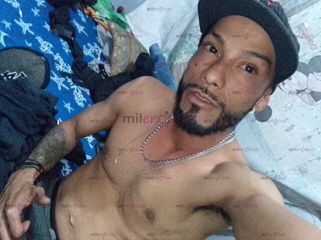 FOTOS DE CHICO COMPLICACIENTE CON 20 CM DE PLACER PARA SATISFACER TODAS TUS FANTASIAS