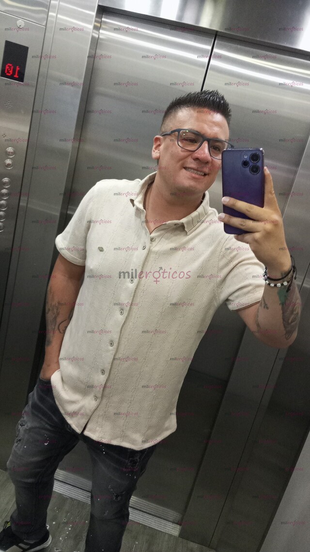 FOTOS DE TROZO COMPLACIENTE Y ARDIENTE EN TODOS LOS SENTIDOS LLÁMAME