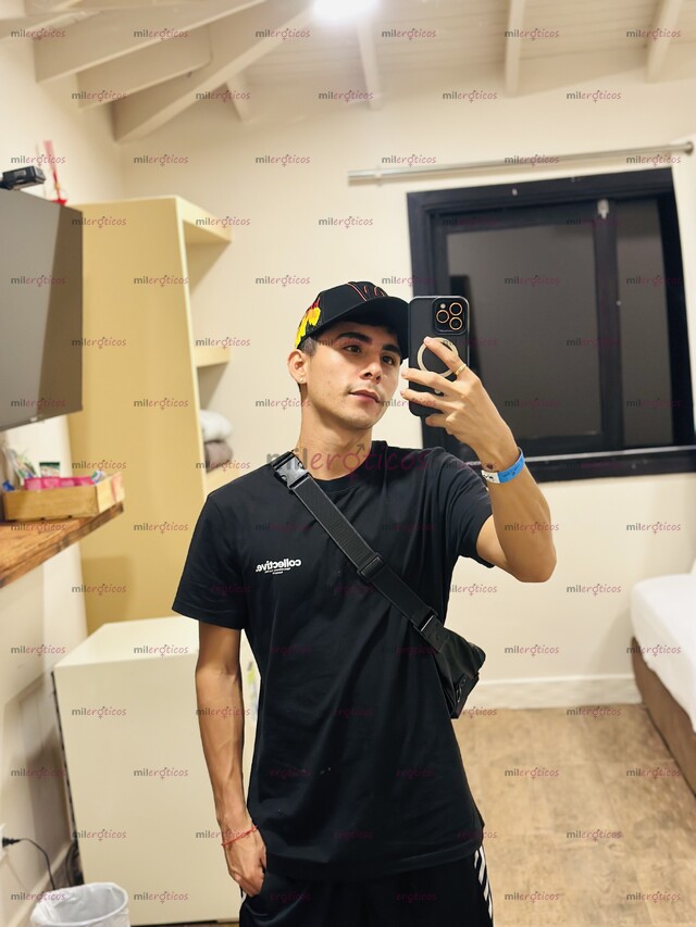 FOTOS DE PASIVO SERIO MORBOSO COMPLACIENTE BAJITO CUERPO TONIFICADO