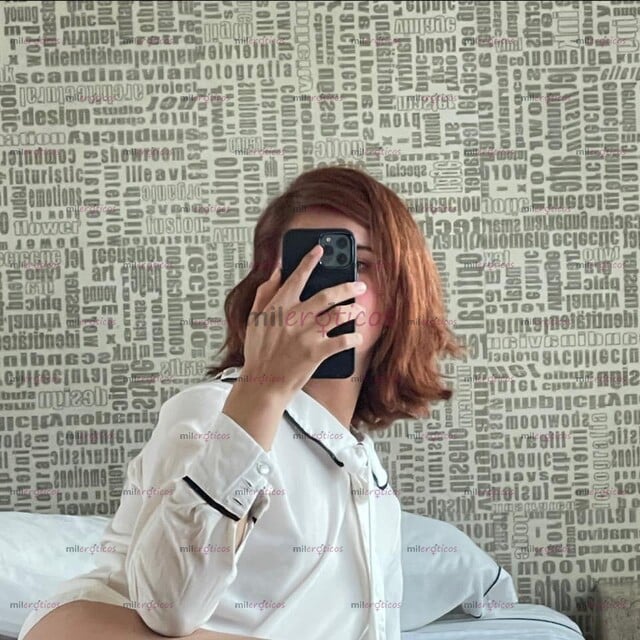 FOTOS DE FEMBOY HOMOSEXUAL BONITO EN BUSCA DE HOMBRES CARIÑOSOS Y AMOROSOS. PARA AMAR