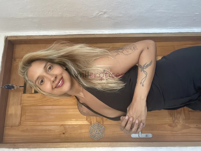 Sou isa aguiar terapeuta tantrica e ofereco sessoes de autoconhecimento e equilibrio atraves da tantra utilizo tecnicas de respiracao toque e meditaca...