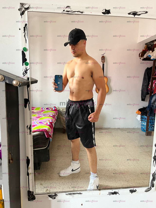 FOTOS DE 1.80 DE ALTURA, MORENO, ATLÉTICO,BIEN DOTADO