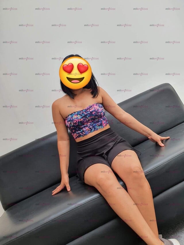 FOTOS DE ME LLAMO ANDREA, HERMOSA NENA DE 22 AÑOS DISPONIBLE EN DOMICILIO EL DÍA DE HOY ,