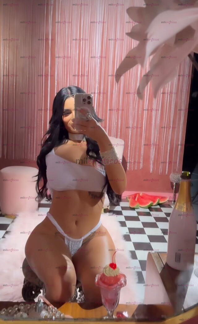 FOTOS DE PRECIOSA MUÑECA DE PIEL DE PORCELANA GRANDES GLÚTEOS Y ROSTRO ENCANTADOR