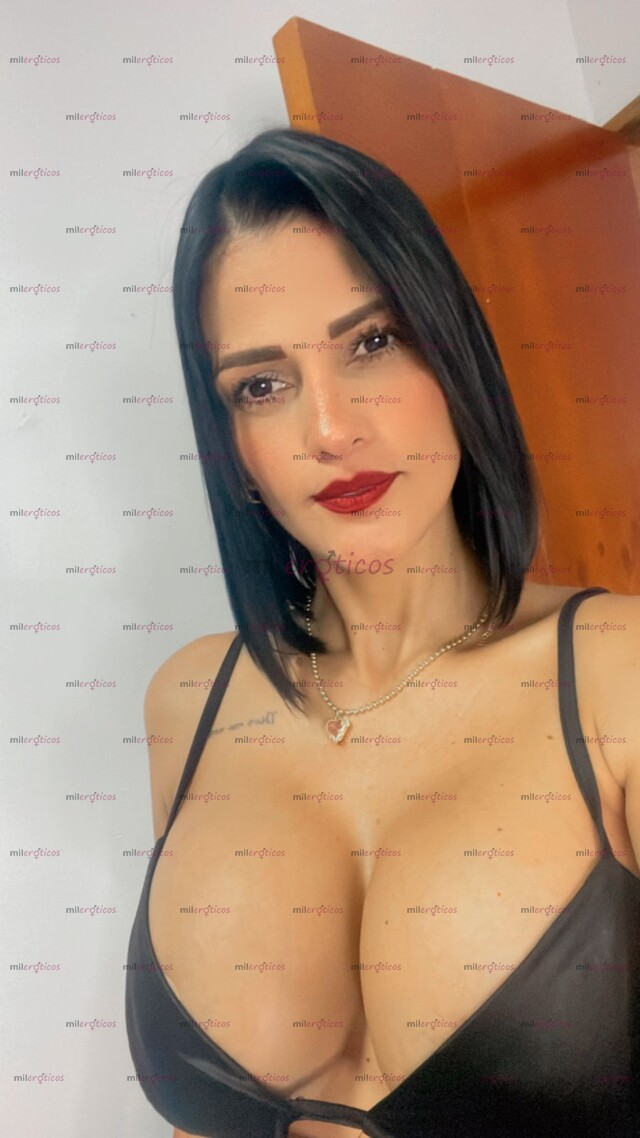 FOTOS DE DISPONIBLE PARA TUS FANTASÍAS FEMENINA 20 CM MENTE ABIERTA ACTIVA COMPLACIENTE