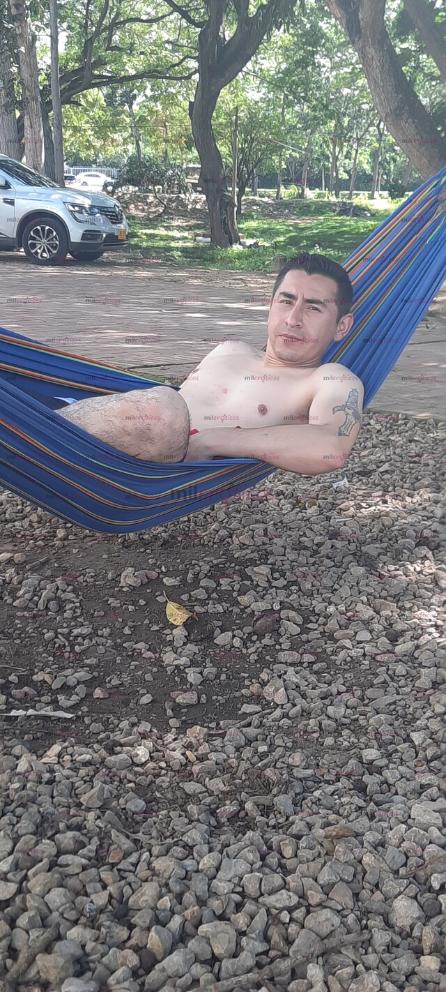 FOTOS DE AQUI LLEGO TU FLACO A COMPLACER TUS MAS ONTIMOS DESEOS