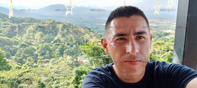 FOTOS DE AQUI LLEGO TU FLACO A COMPLACER TUS MAS ONTIMOS DESEOS