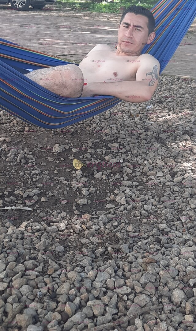 FOTOS DE ARDIENTE FLACO COMPLACIENTE PARA ATENDER TUS DESEOS