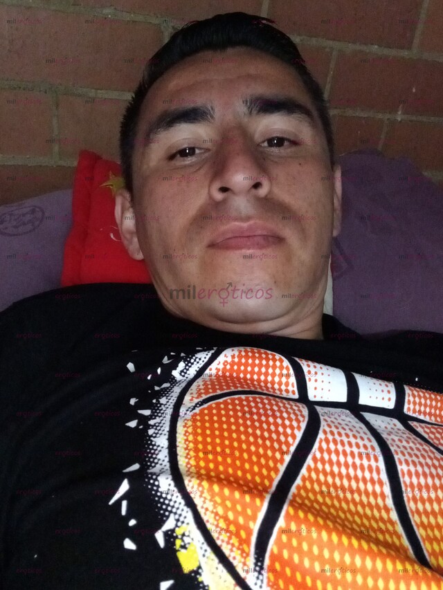 FOTOS DE ARDIENTE FLACO COMPLACIENTE PARA ATENDER TUS DESEOS